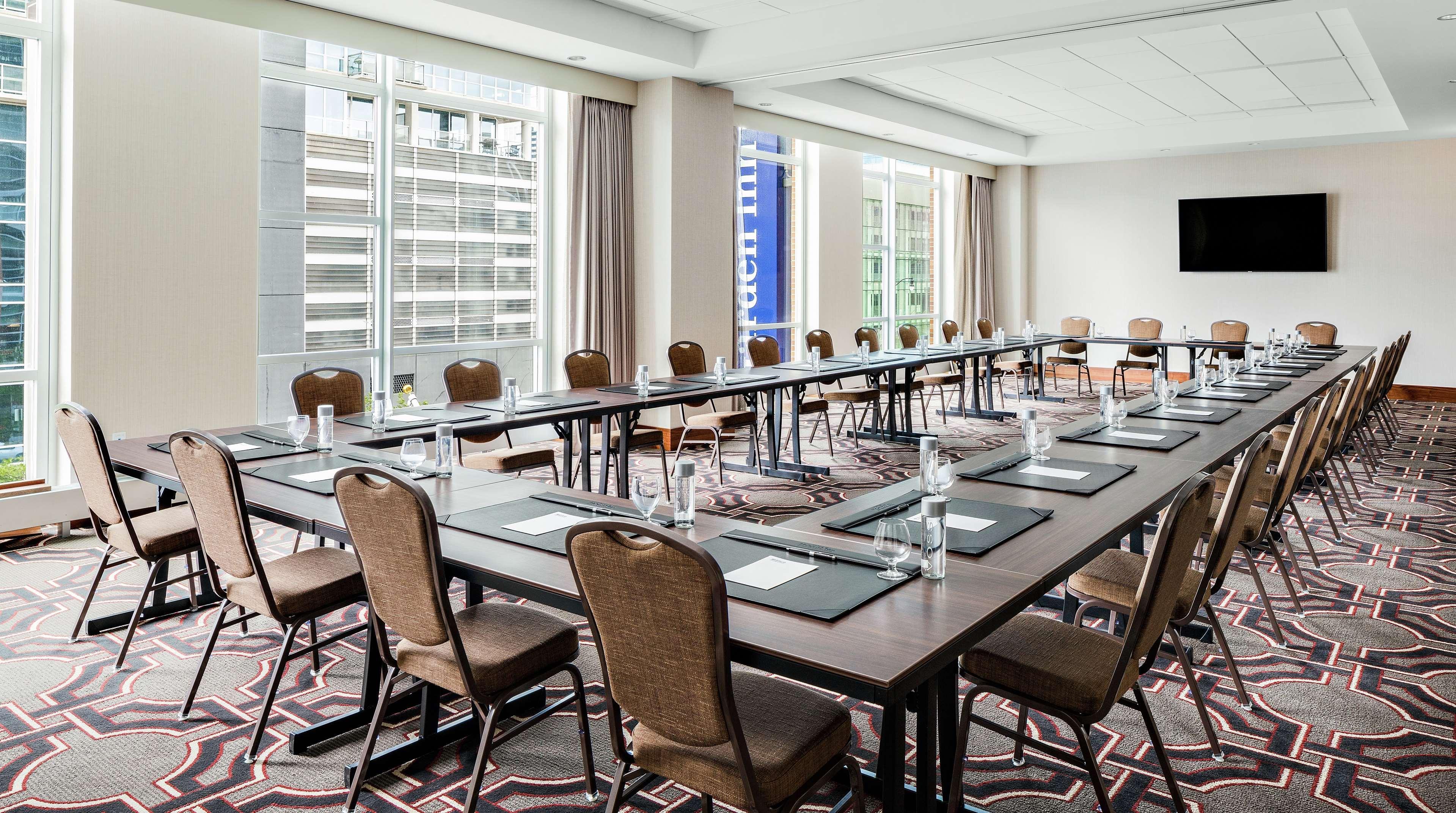 Home2 Suites By Hilton Chicago Mccormick Place Esterno foto